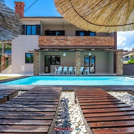 Villa Pupos Comfortable *